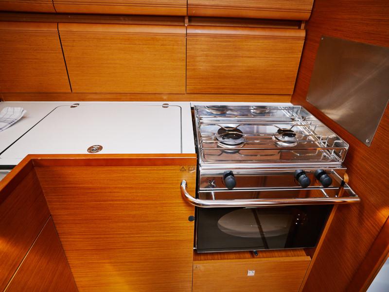 Book yachts online - sailboat - Sun Odyssey 449 - Incognito - rent