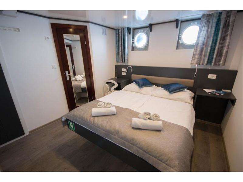 Book yachts online - motorboat - Motoryacht Lupus Mare - Lupus Mare - rent