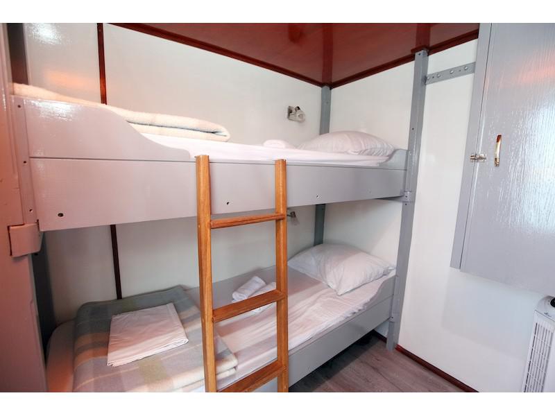 Book yachts online - motorboat - Motoryacht Voscica - Voscica - rent