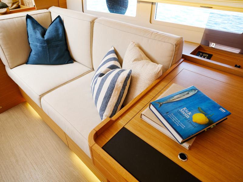 Book yachts online - sailboat - Dufour 520 GL - Peace of Mind - rent