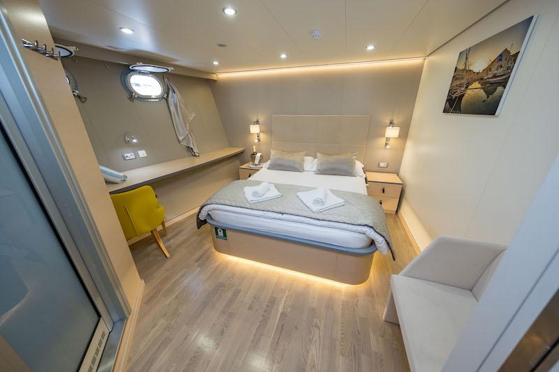 Book yachts online - motorboat - Motoryacht Olimp - Olimp - rent