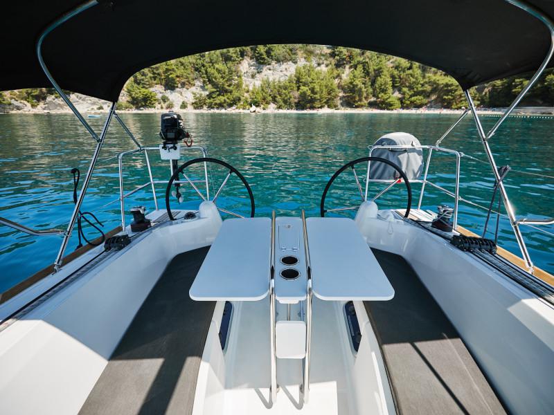 Book yachts online - sailboat - Sun Odyssey 349 - Manilo - rent