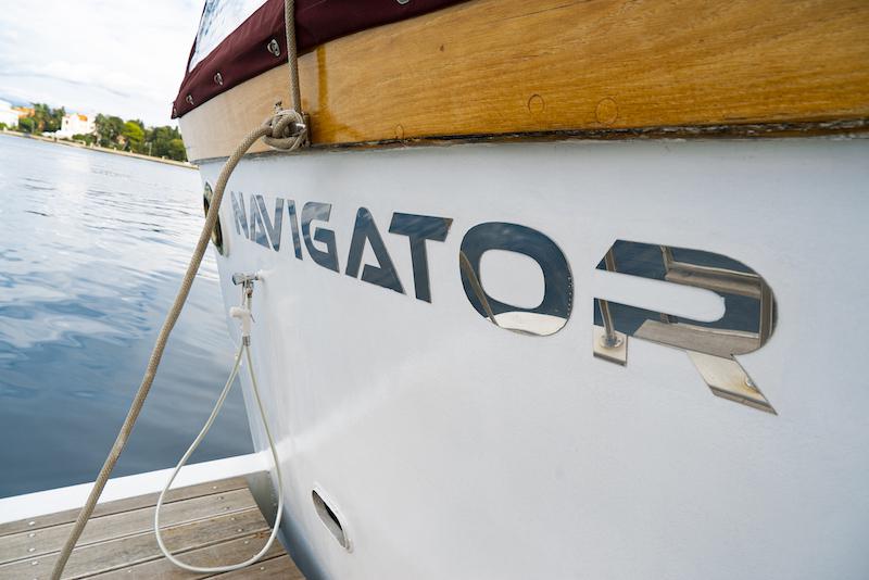 Book yachts online - motorboat - Motoryacht Navigator - Navigator - rent