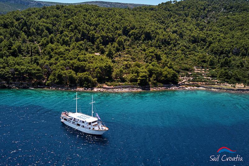 Book yachts online - motorboat - Motoryacht Azimut - Azimut - rent