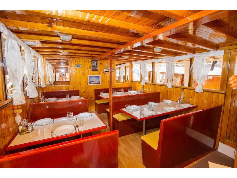 Book yachts online - motorboat - Motoryacht Teodora - Teodora - rent