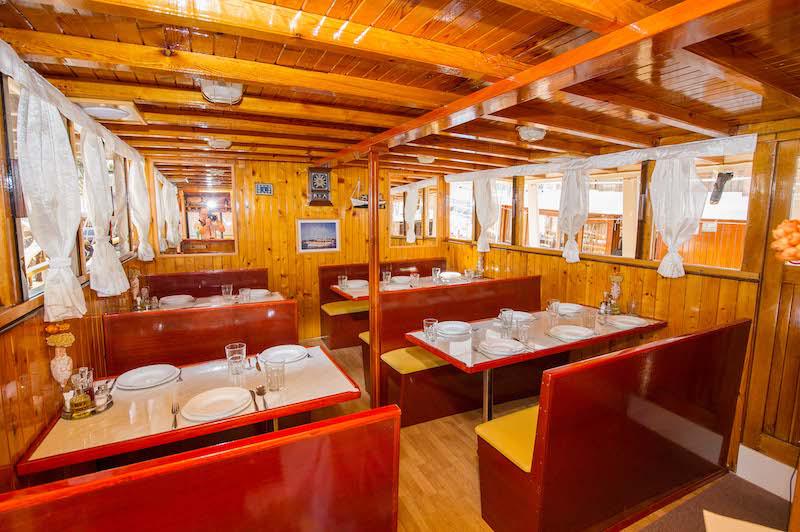 Book yachts online - motorboat - Motoryacht Teodora - Teodora - rent