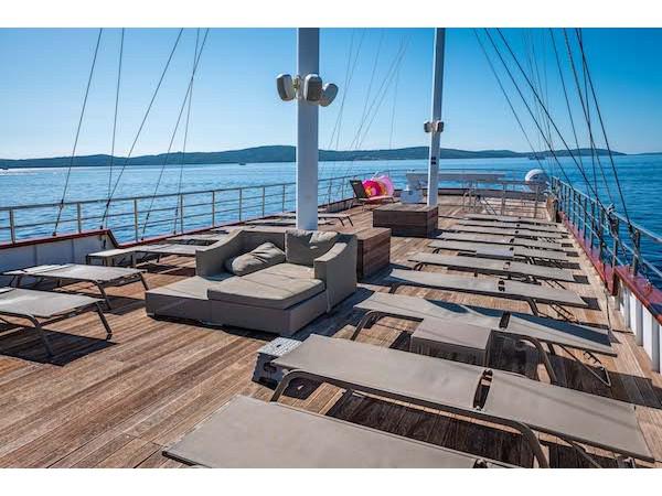 Book yachts online - motorboat - Motoryacht Almissa - Almissa - rent