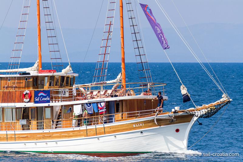 Book yachts online - motorboat - Motoryacht Mlini - Mlini - rent