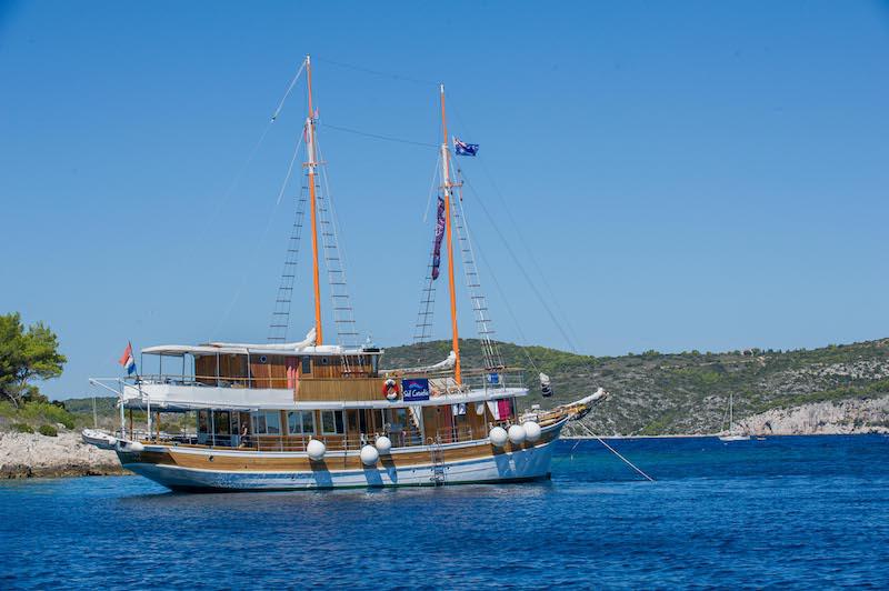 Book yachts online - motorboat - Motoryacht Mlini - Mlini - rent