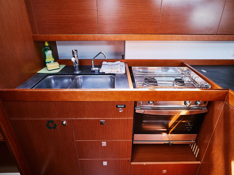 Book yachts online - sailboat - Oceanis 41 Express - Serenity - rent