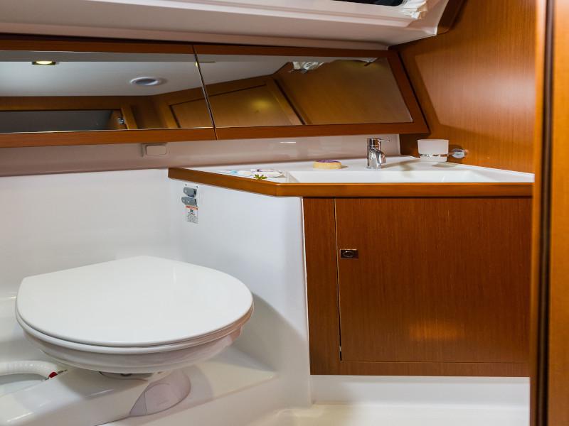 Book yachts online - sailboat - Oceanis 41 Express - Serenity - rent