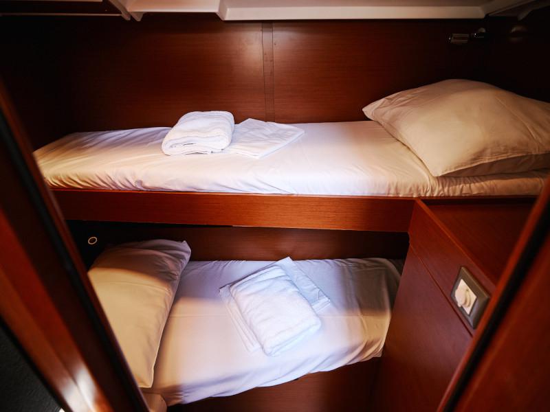 Book yachts online - sailboat - Oceanis 46.1 - Libertine - rent