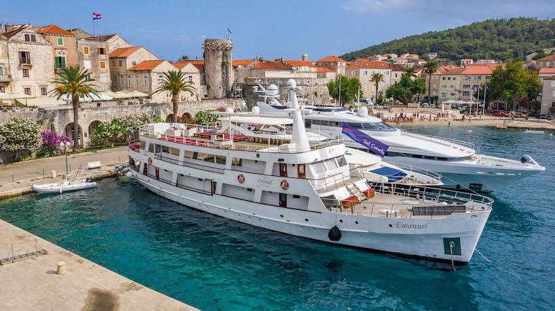 Book yachts online - motorboat - Motoryacht Emanuel - Emanuel - rent