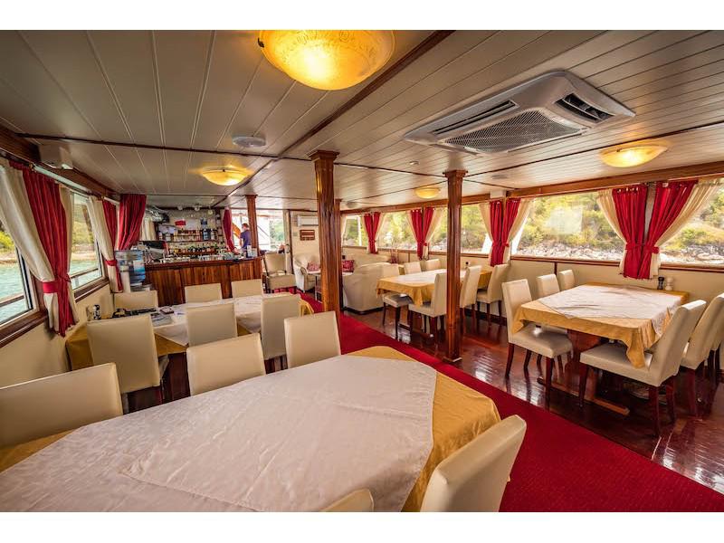 Book yachts online - motorboat - Motoryacht Emanuel - Emanuel - rent