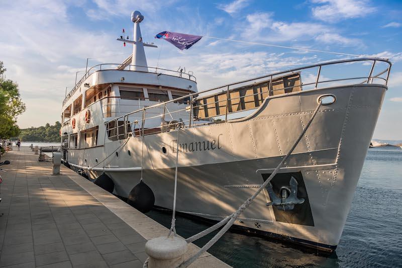 Book yachts online - motorboat - Motoryacht Emanuel - Emanuel - rent