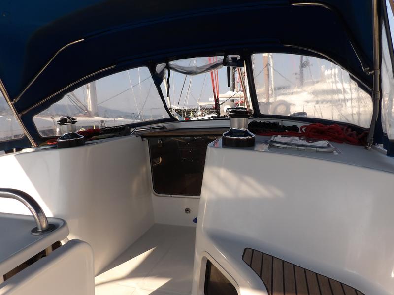 Book yachts online - sailboat - Sun Odyssey 44i - Sofia+BowThruster - rent