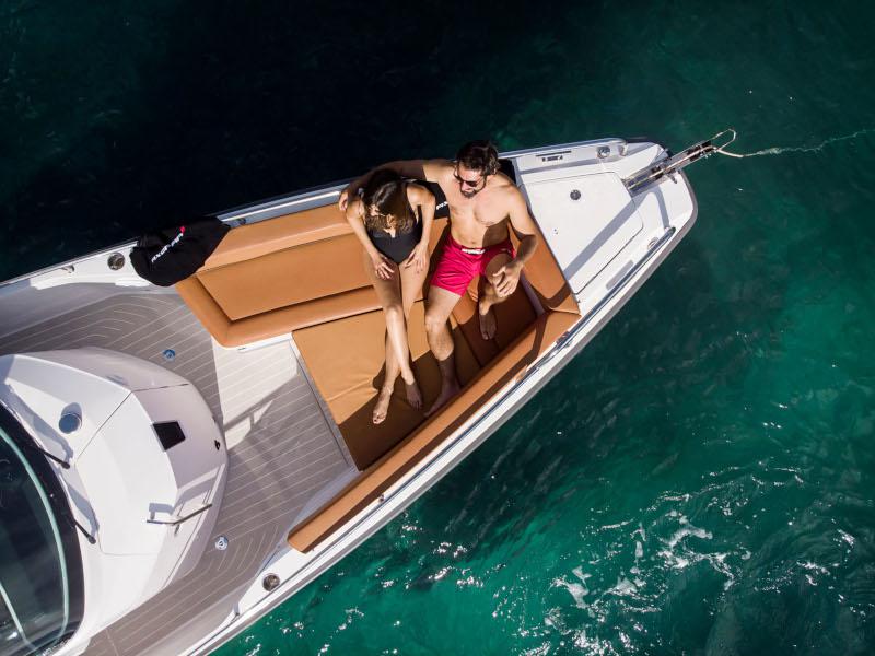 Book yachts online - motorboat - Axopar 28 T-Top - Maliza - rent