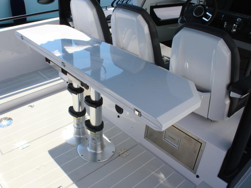 Book yachts online - motorboat - Axopar 37  Sun Top - DANIJELA - rent