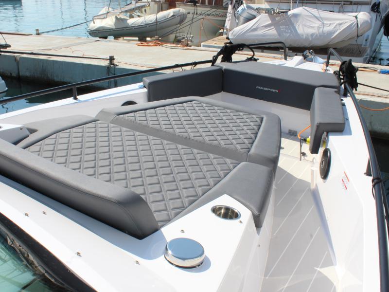Book yachts online - motorboat - Axopar 37  Sun Top - DANIJELA - rent