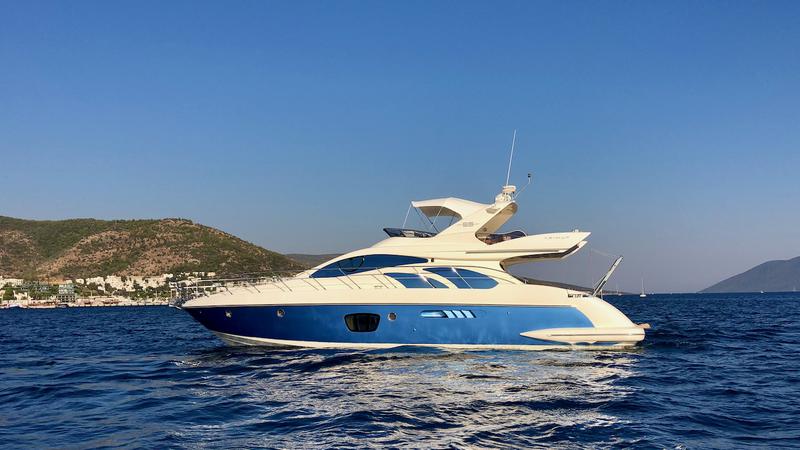 Book yachts online - motorboat - Azimut 55 - Cosmos - rent