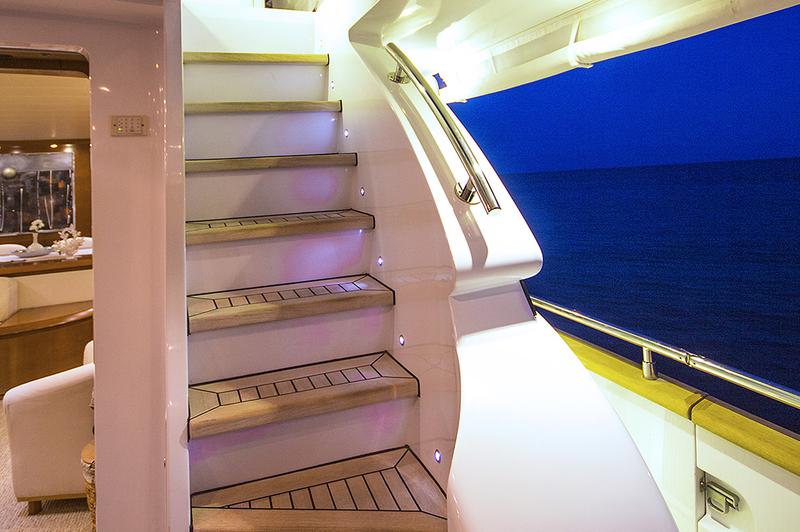 Book yachts online - motorboat - Maiora 24 - 24M Deluxe Maiora Motoryacht - rent