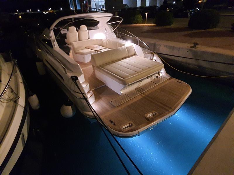 Book yachts online - motorboat - Focus Power 36 Hard Top - m/y GOLEM I - rent