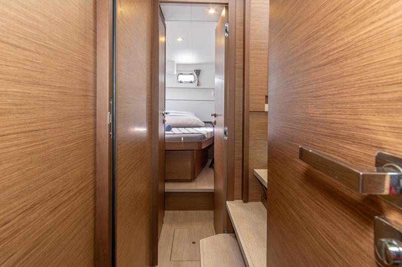 Book yachts online - catamaran - Lagoon 40 (2021) - BYE BYE - rent