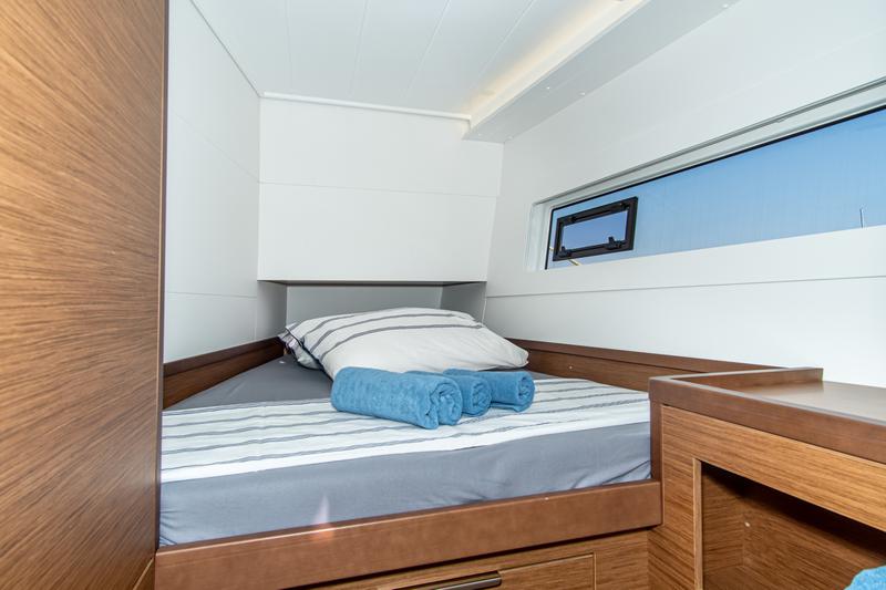 Book yachts online - catamaran - Lagoon 40 (2021) - BYE BYE - rent