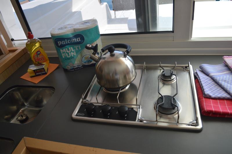 Book yachts online - catamaran - Lagoon 400 S2 (2013) - BABULICA - rent