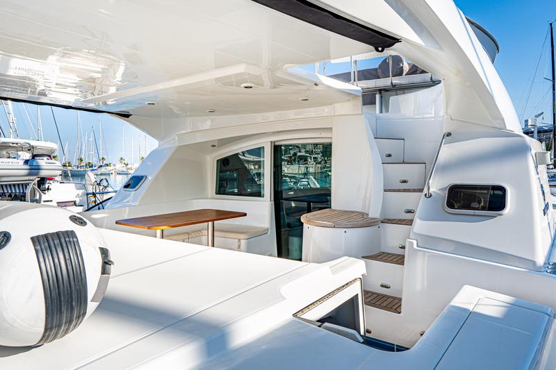 Book yachts online - powercatamaran - Lagoon power 44 (2006) - 2020 total refit - DUPLA - rent