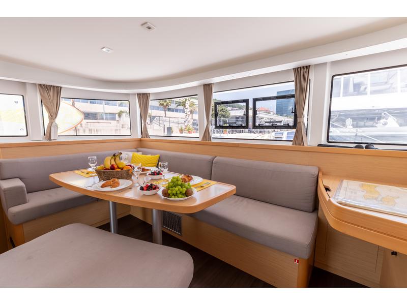 Book yachts online - catamaran - Lagoon 42 (2019) MALA KATE I equipped with generator, A/C (saloon) - MALA KATE I - rent