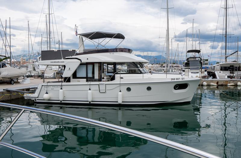 Book yachts online - motorboat - Swift Trawler 41 (2020) - JUDITA - rent