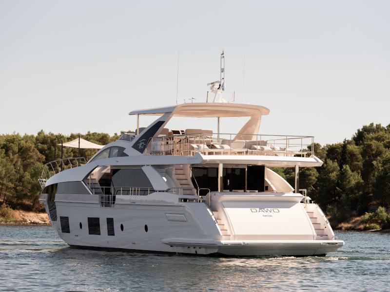 Book yachts online - motorboat - Azimut Grande 27 Metri - Dawo - rent