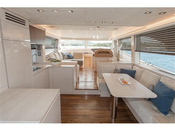 Book yachts online - motorboat - Monte Carlo Yacht 66 - Five Weeks - rent