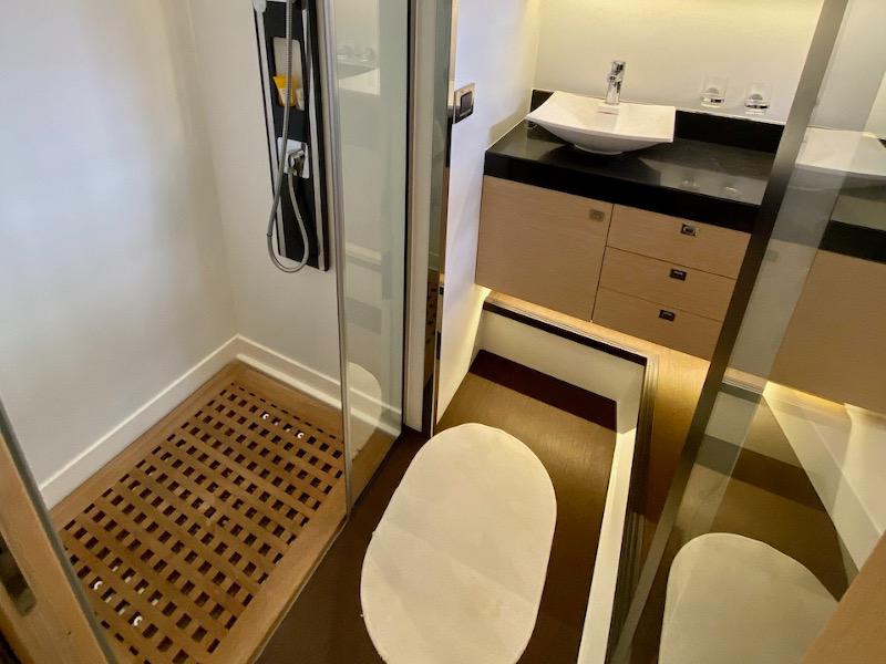 Book yachts online - motorboat - Prestige 550 Fly - Floria - rent