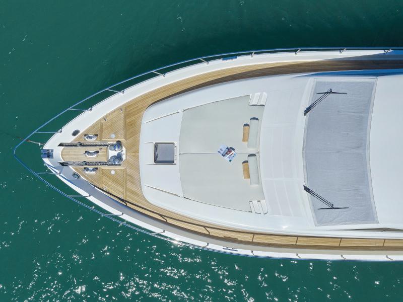 Book yachts online - motorboat - Ferretti 681 - DOMINIQUE - rent