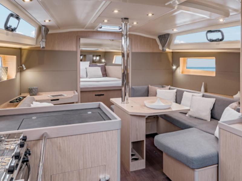 Book yachts online - sailboat - Oceanis 41.1 - SILVER ANGEL - rent