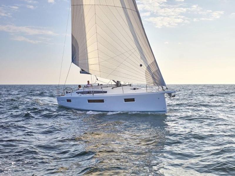 Book yachts online - sailboat - Sun Odyssey 410 - SEA WHISPER - rent