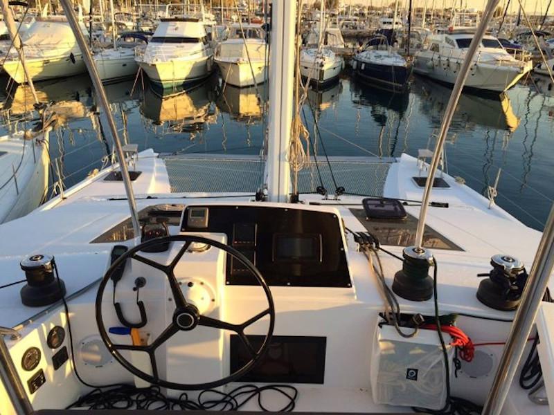 Book yachts online - catamaran - Nautitech 46 Fly A/C &amp; GEN &amp; WM - AQUAHOLIC - rent