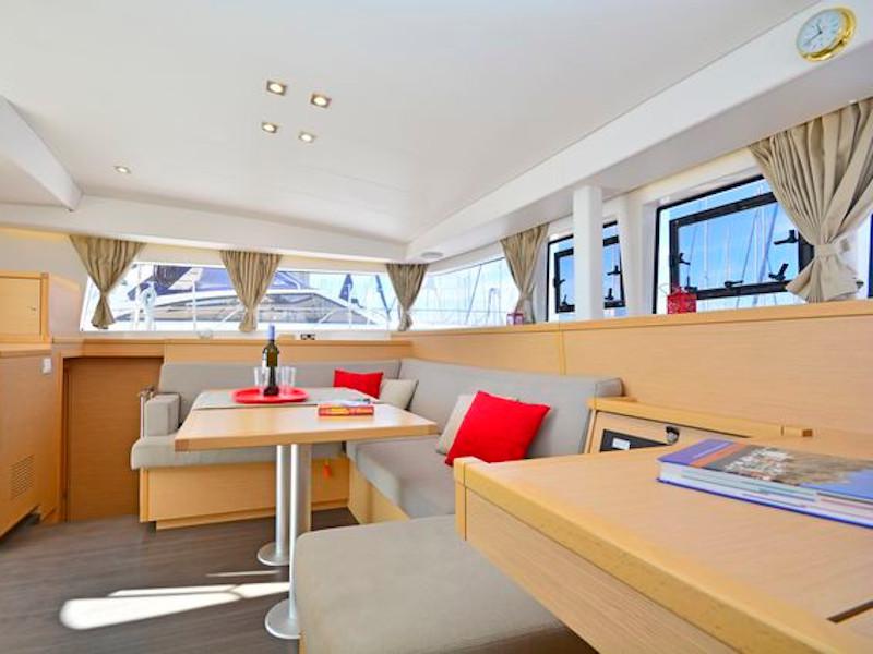 Book yachts online - catamaran - Lagoon 400S2 - GETAWAY - rent