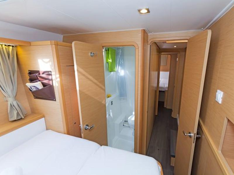 Book yachts online - catamaran - Lagoon 400S2 - GETAWAY - rent