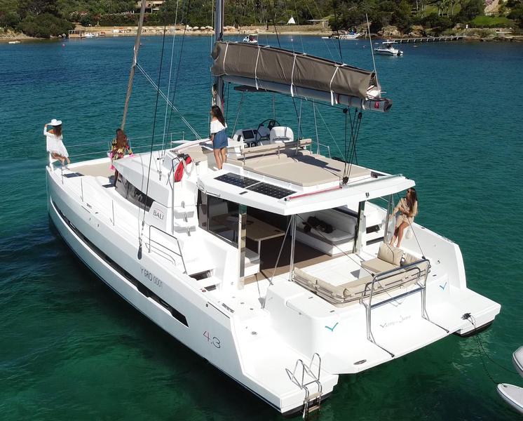 Book yachts online - catamaran - Bali 4.3 - Hogwarts - rent
