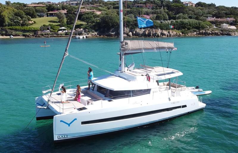 Book yachts online - catamaran - Bali 4.3 - Hogwarts - rent