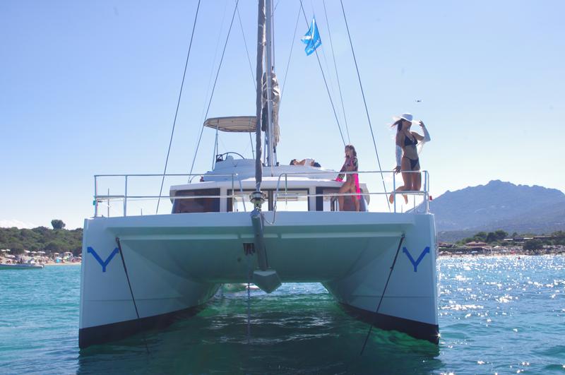 Book yachts online - catamaran - Bali 4.3 - Hogwarts - rent