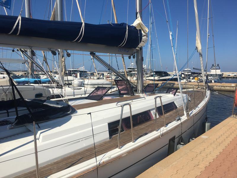 Book yachts online - sailboat - Hanse 445 - Zefiro - rent