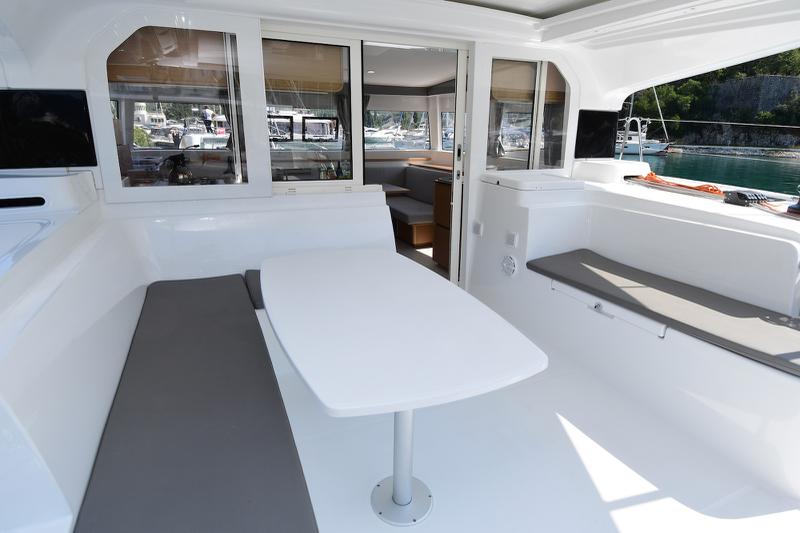 Book yachts online - catamaran - Excess 12 - Silver Kiss - rent