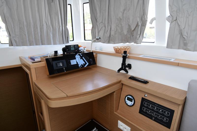 Book yachts online - catamaran - Excess 12 - Silver Kiss - rent