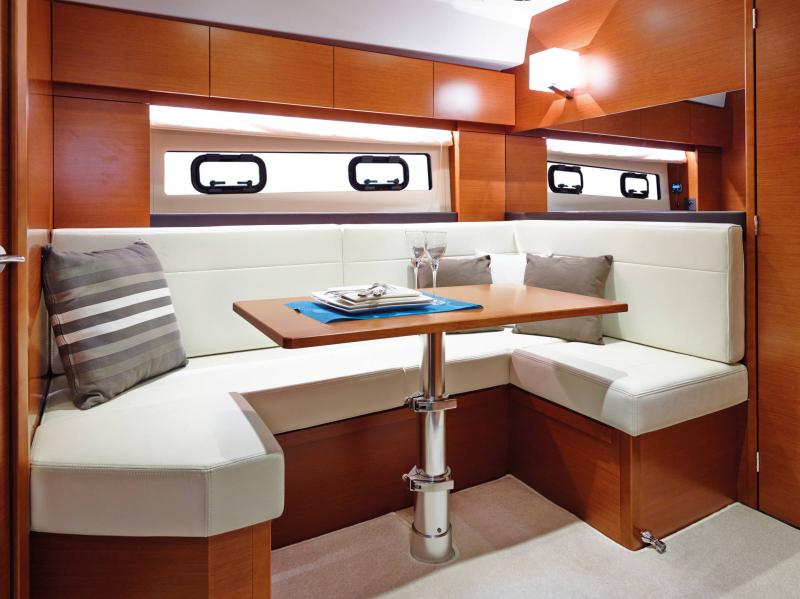Book yachts online - motorboat - Leader 40 - 843 MA - rent