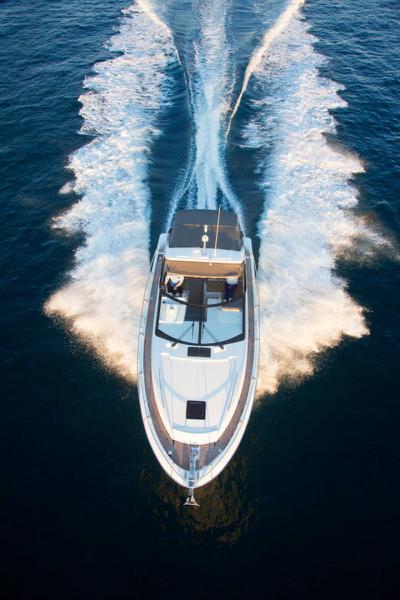 Book yachts online - motorboat - Leader 40 - 843 MA - rent