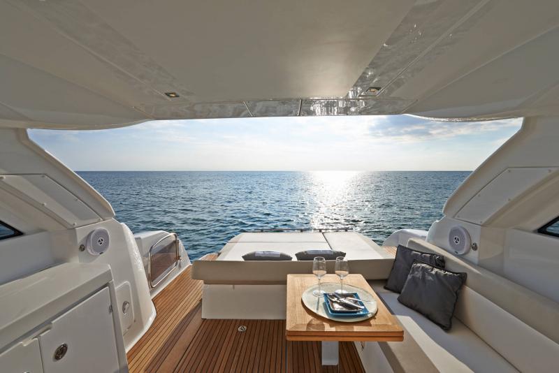 Book yachts online - motorboat - Leader 40 - 843 MA - rent